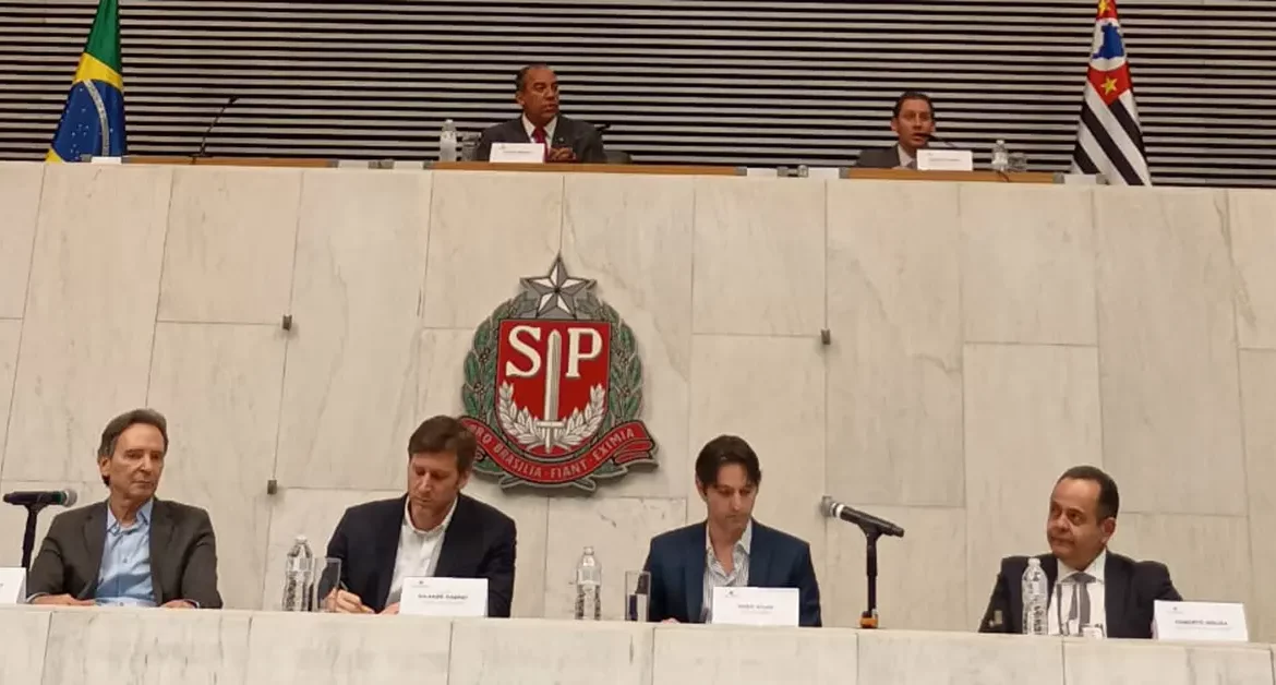 Plenário JK: 5ª Sessão Solene em homenagem ao Dia do Síndico